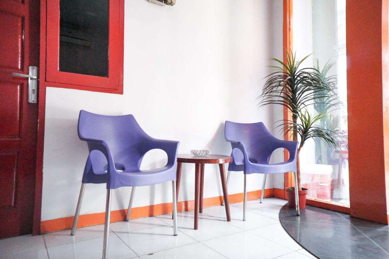 RedDoorz near Palembang Square Mall 2 Bagian luar foto